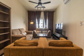 Mat Leo Homestay at MRT Kajang